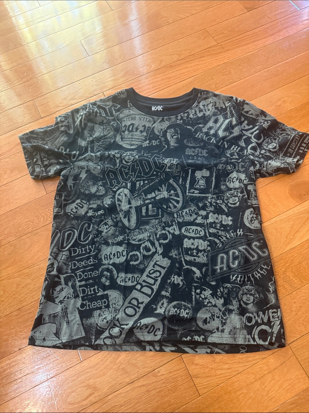AC/DC Black and Gray Graphic men’s Short-Sleeve Tee